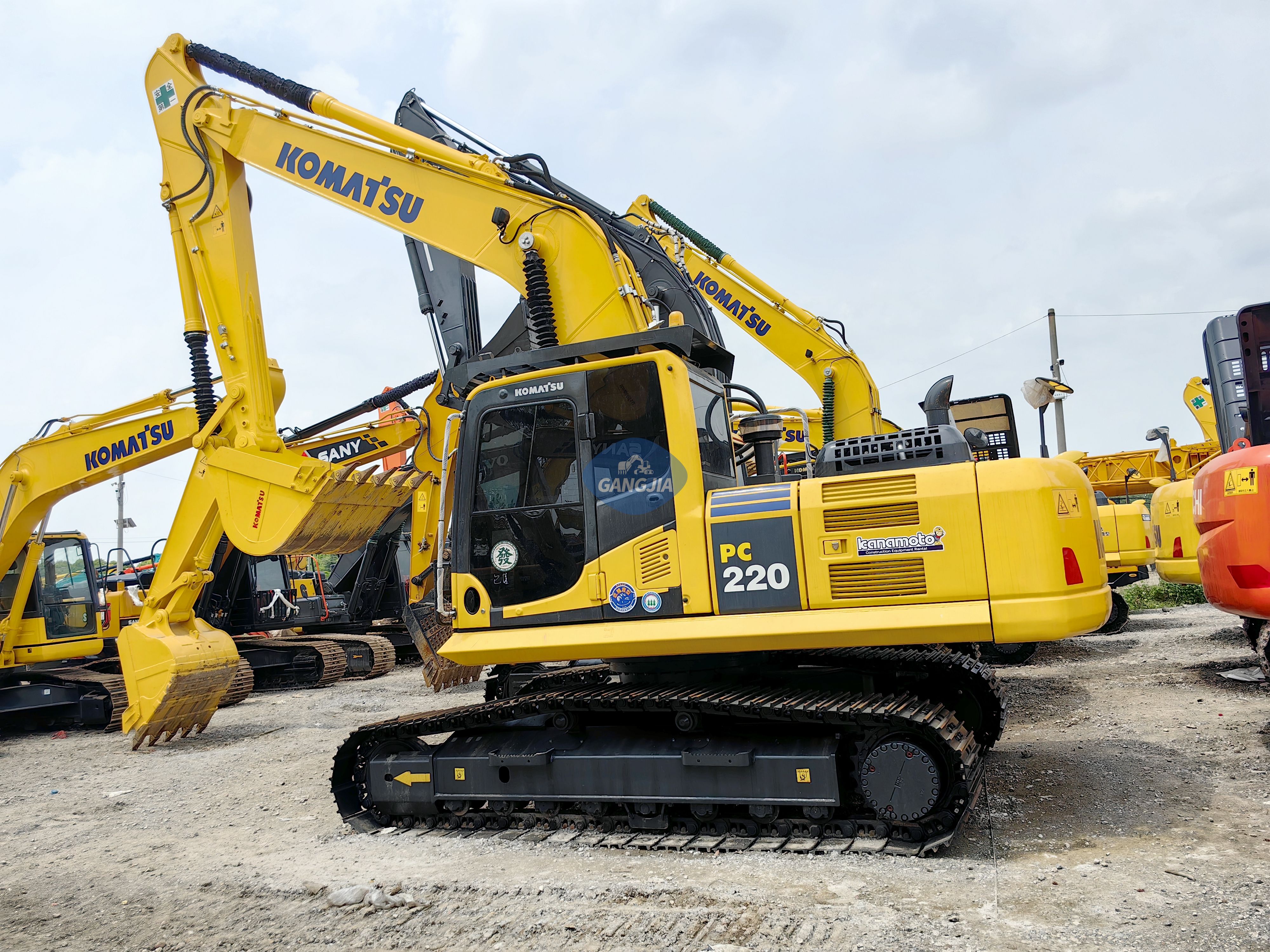 komatsu pc220-8 for sale