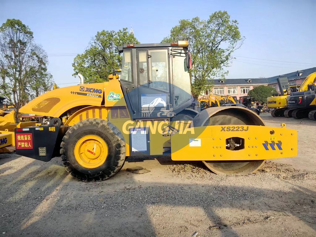 XCMG XS223J second-hand roller sales