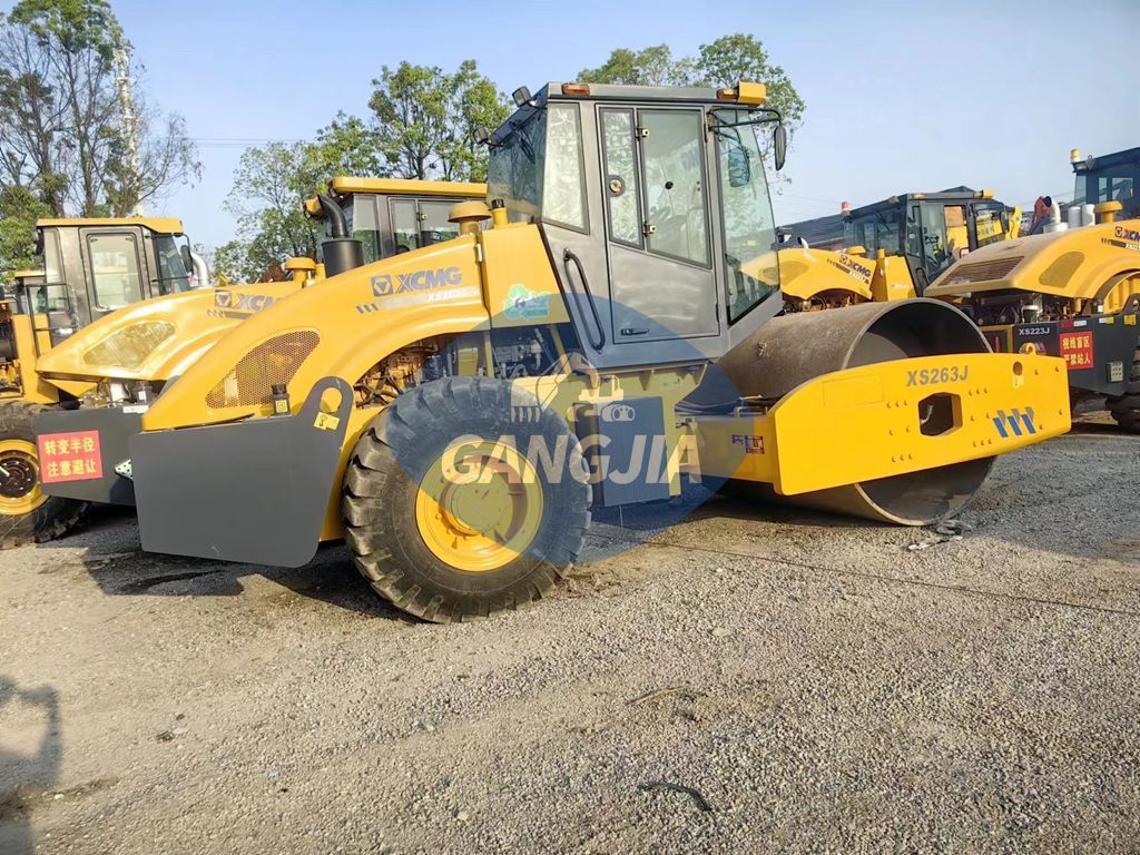 XCMG XS263J second-hand roller price