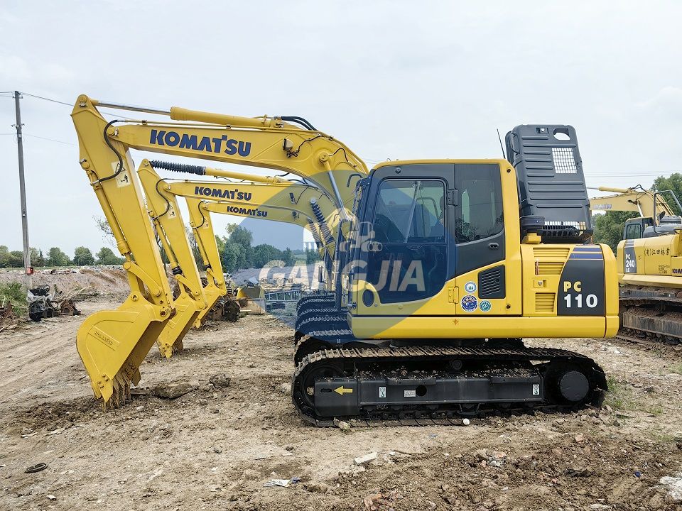 Komatsu PC110-8 excavator for sale