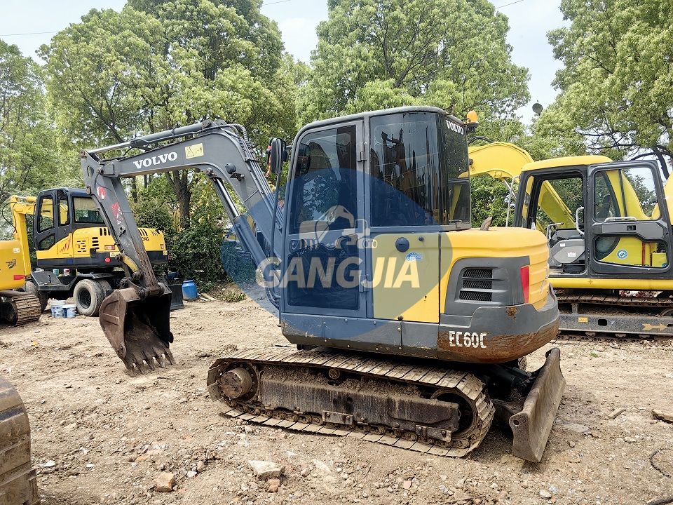 Original Volvo EC60 small digger price