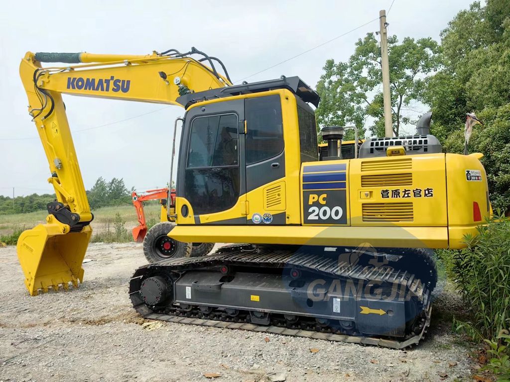 Komatsu PC200-8 used excavator sales