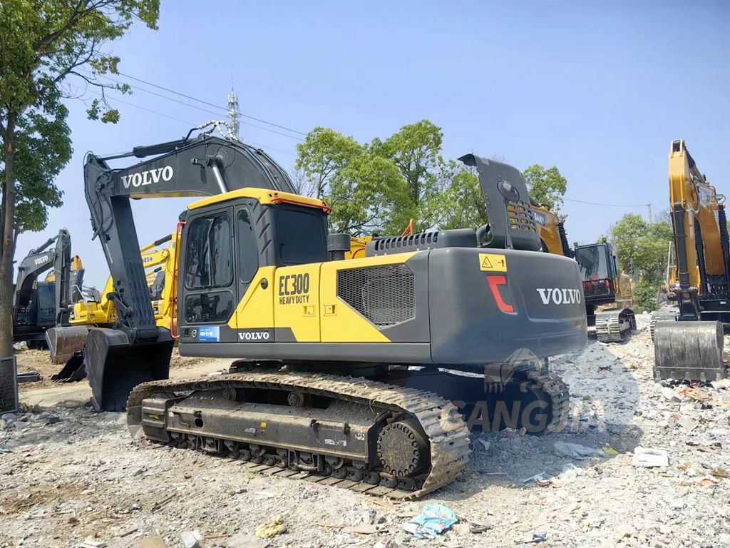 Volvo EC300 large excavator for sale