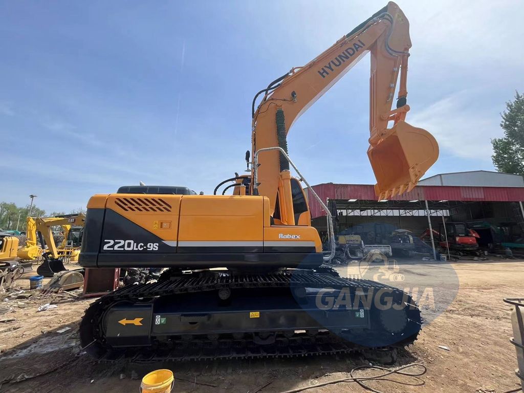 Hyundai 220-9S used excavator for sale