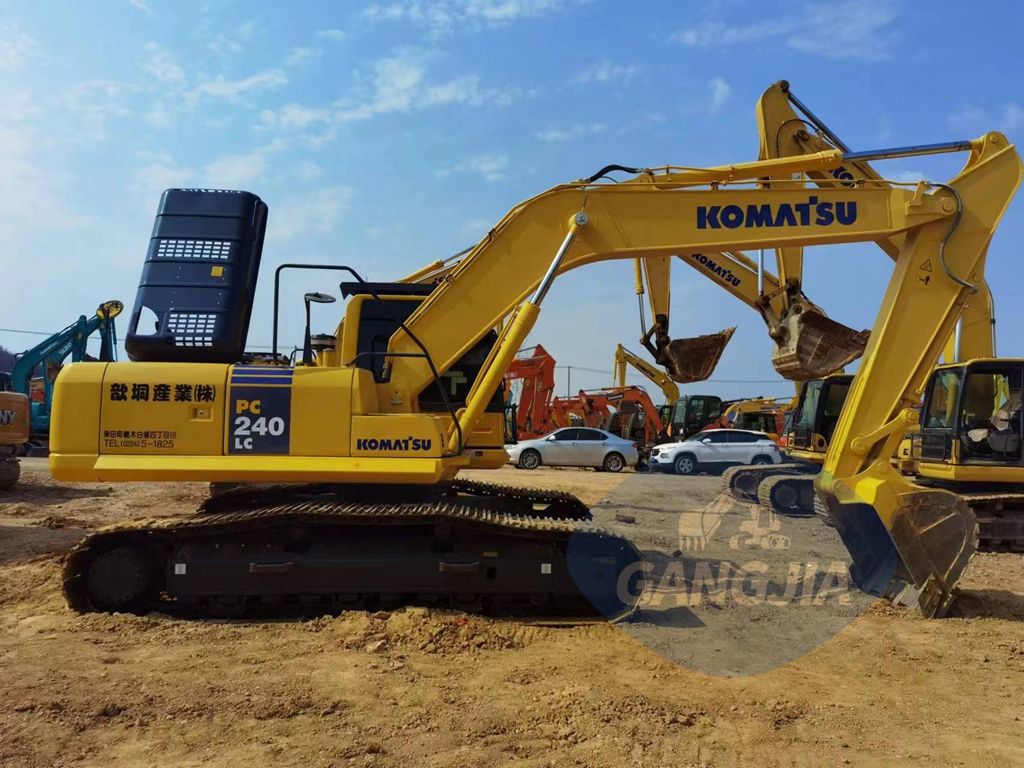 Komatsu PC240-8 used excavator sales