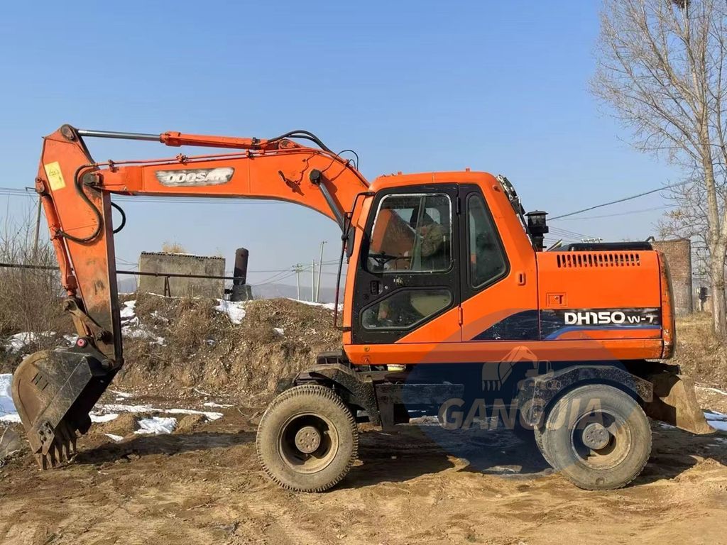 Original Doosan DH150W-7 tire type secondhand excavator