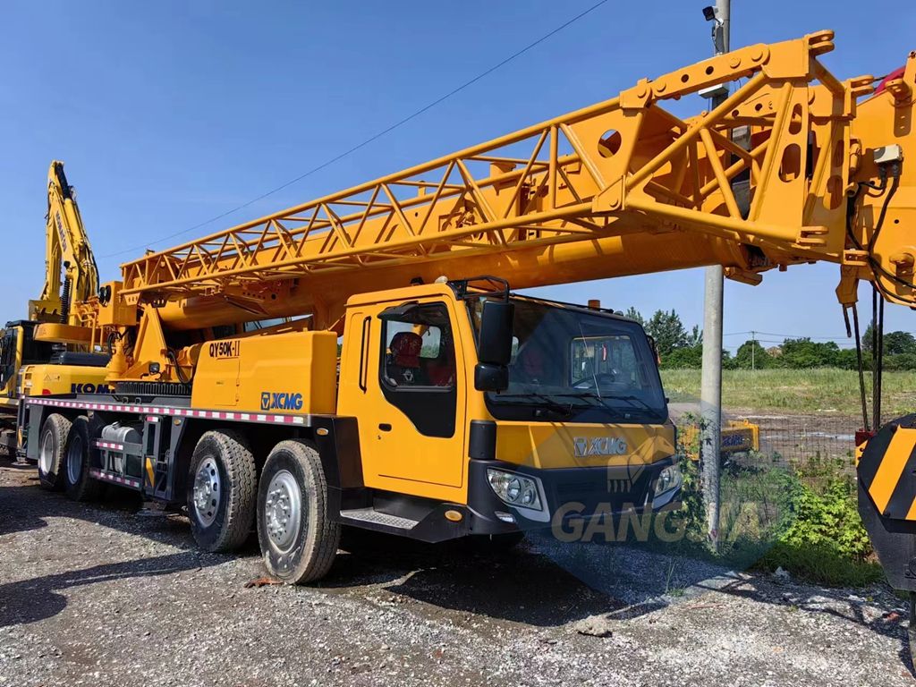 XCMG car crane XCMG 50 tons car crane spot