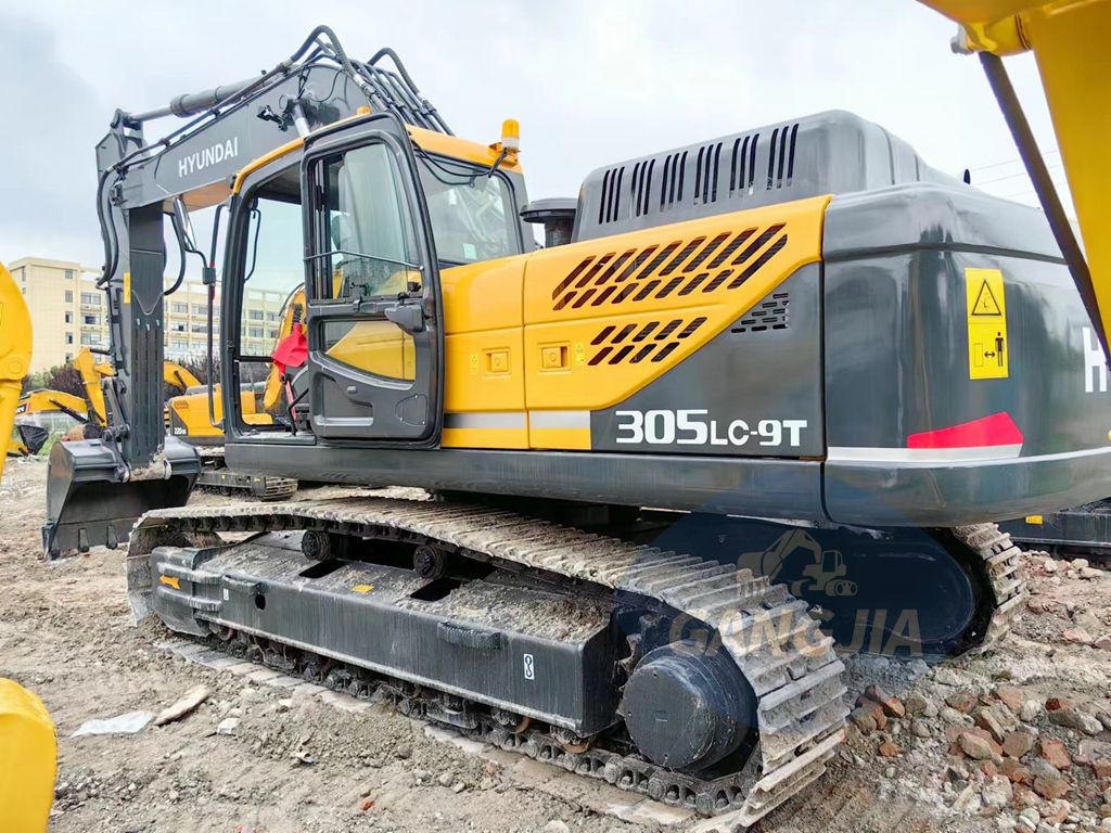 Hyundai 305LC-9 used excavator 